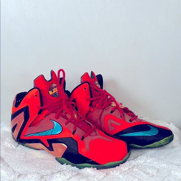 Nike LeBron 11 Elite Basketball Shoes size 13 - Picture 2 of 15